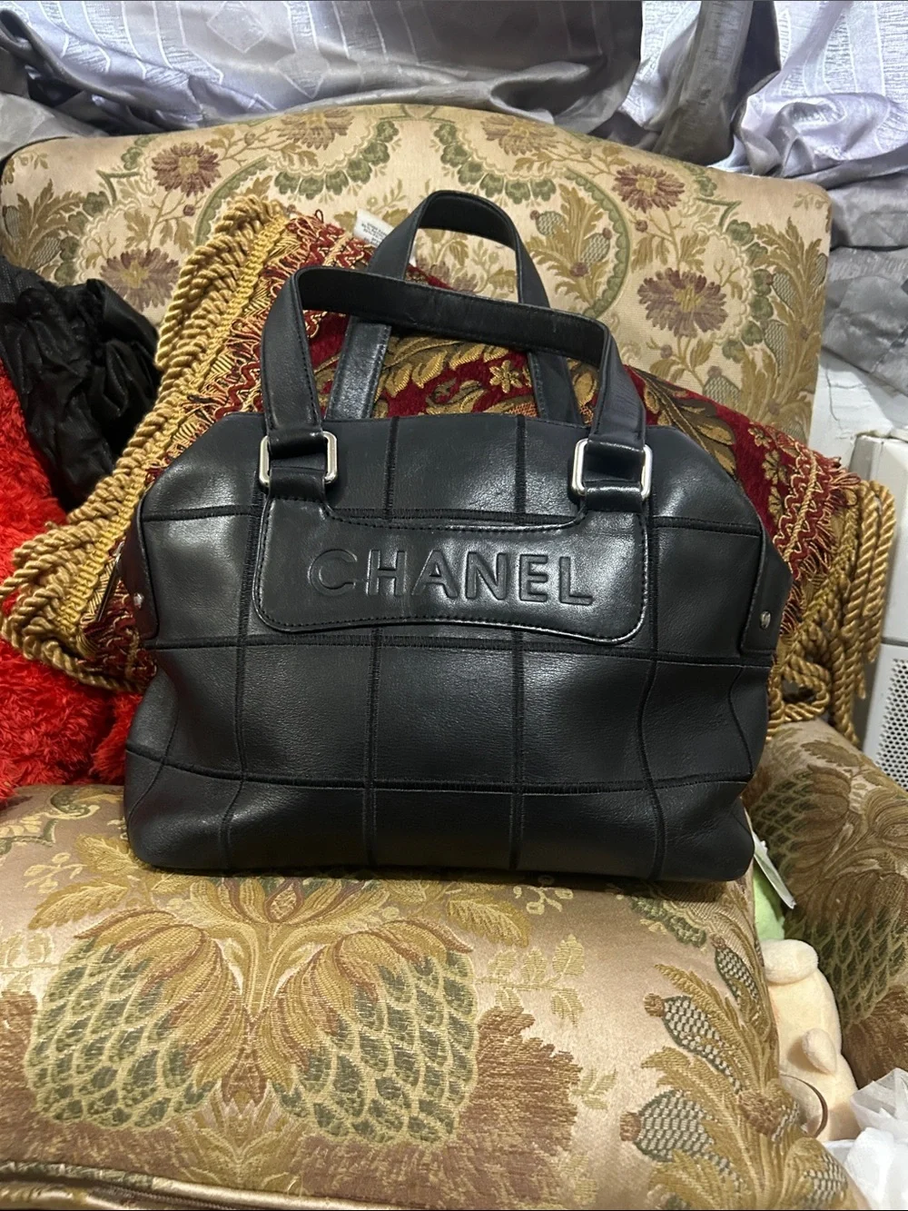Vintage lamb leather soft bagBlack Quilted Leather Carryall Tote